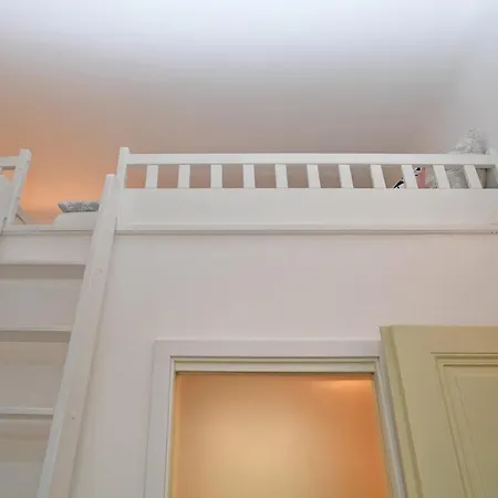 Lovely Little Cosy Apt In Prague Exterior photo