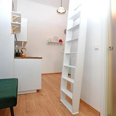 Lovely Little Cosy Apt In Prague Exterior photo