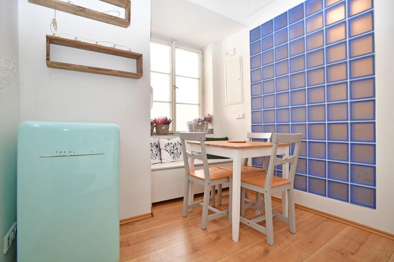 Lovely Little Cosy In Apartament