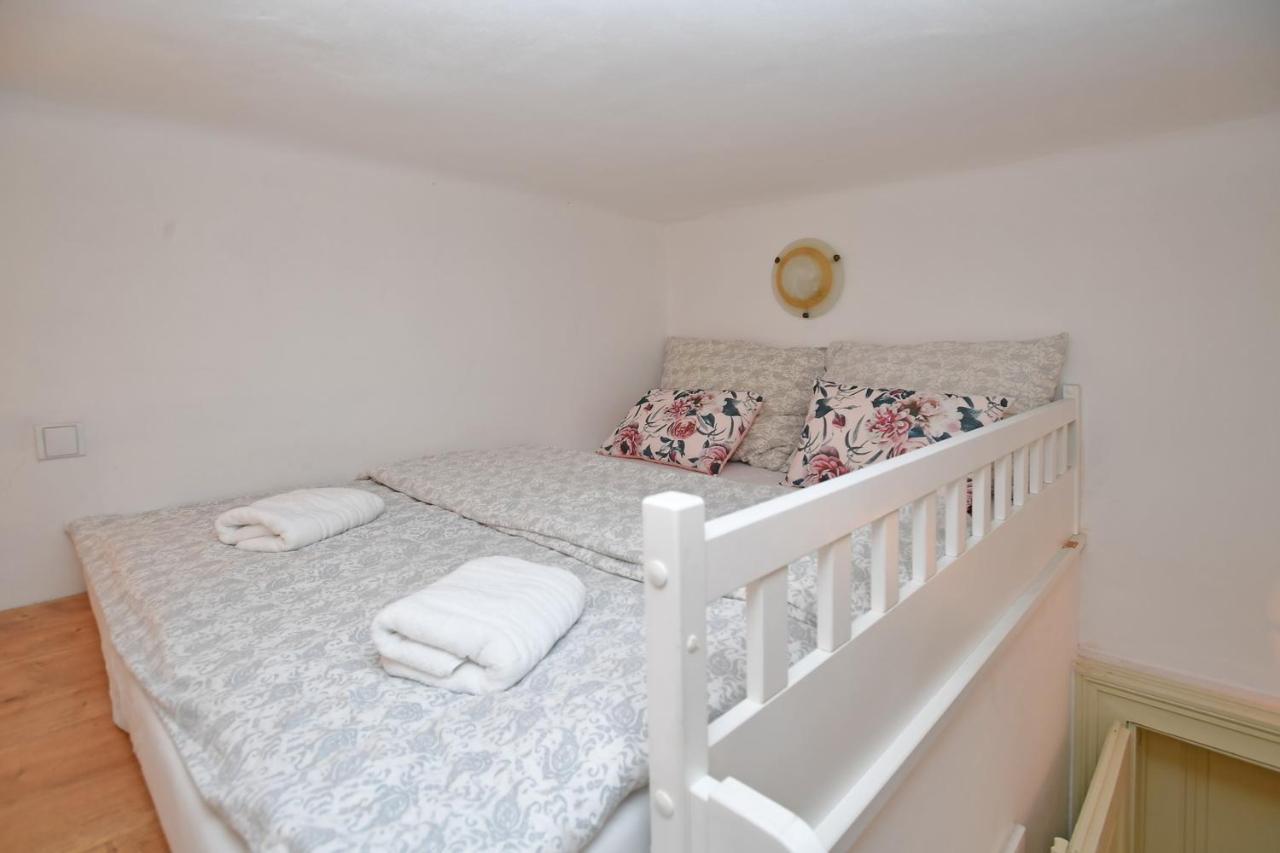 Lovely Little Cosy In Apartament Praga