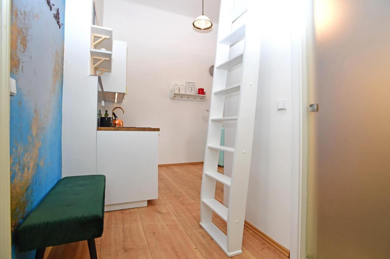 Apartament Lovely Little Cosy In *